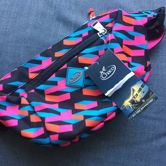 Chaco Handbags - Retro Waist Pack by Chaco NWT